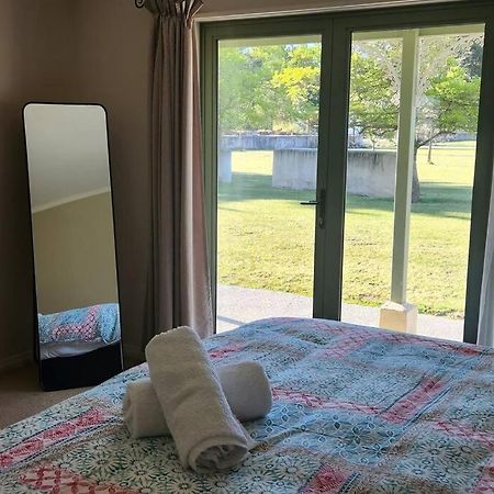 Pinegrove Cottages - Unit1 ทไวเซิล ภายนอก รูปภาพ