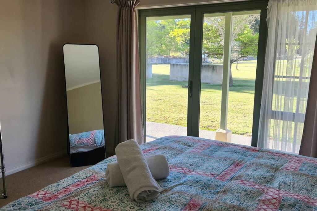 Pinegrove Cottages - Unit1 ทไวเซิล ภายนอก รูปภาพ